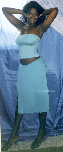 Date this athletic Brazil girl Vera from RIO DE JANEIRO B7349