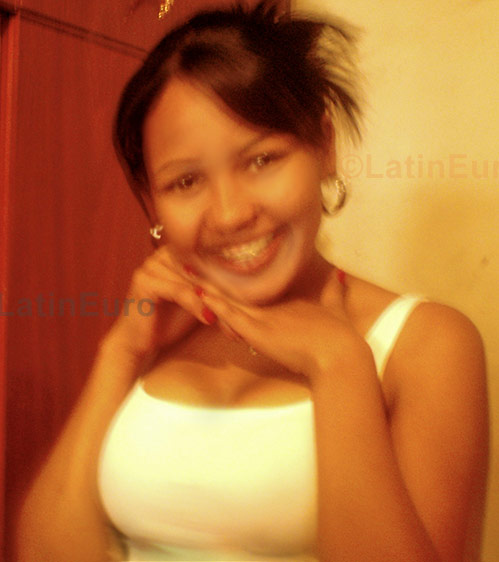 Date this exotic Brazil girl Camila- from BARRINHA B740