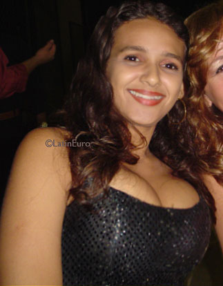 Date this delightful Brazil girl Leide from FLORIDA B7516