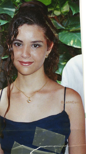 Date this funny Brazil girl Fabiana from RECIFE B7532