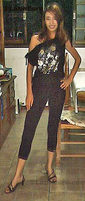 Date this gorgeous Brazil girl Claudia from Sao Paulo BR3810