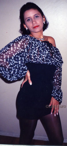 Date this athletic Brazil girl Elilia from CAXIAS DO SUL B7750