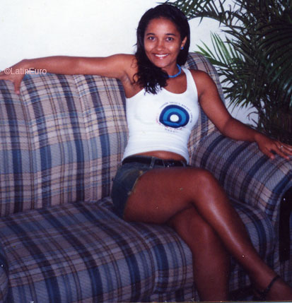 Date this cute Brazil girl Serleide from ITABUNA B7877