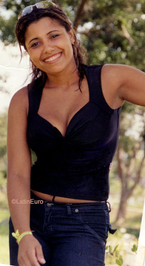 Date this hot Brazil girl Leda from ITABUNA B7974