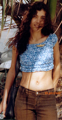 Date this sultry Brazil girl Rozzana from RIO DE JANEIRO B8075