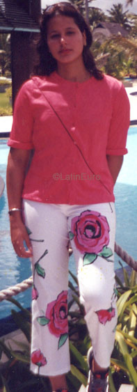 Date this good-looking Brazil girl Nathally from JABOATAO B8185