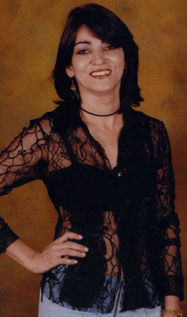 Date this attractive Brazil girl Rosa from CUIABA B8205