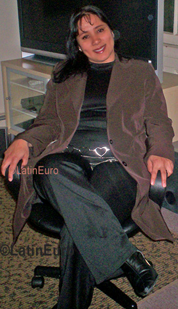 Date this beautiful Brazil girl Carla from  B826