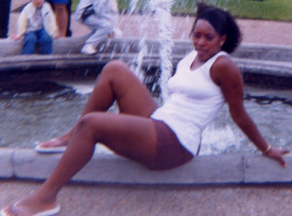 Date this charming Brazil girl Rosa from MARINGA B8347