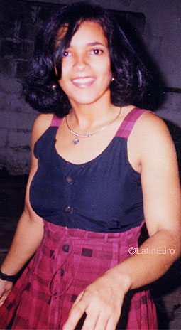 Date this sensual Brazil girl Ronilda from SAO DOMINGOS DO ARAGUAIA B8429