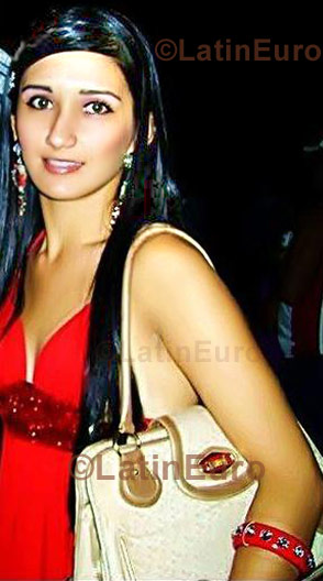 Date this fun Brazil girl Mayara from Belo Horizonte B850