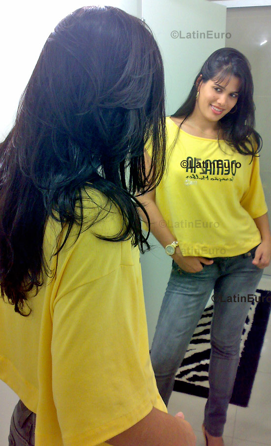 Date this funny Brazil girl Ismenia from Feira de Santana B853