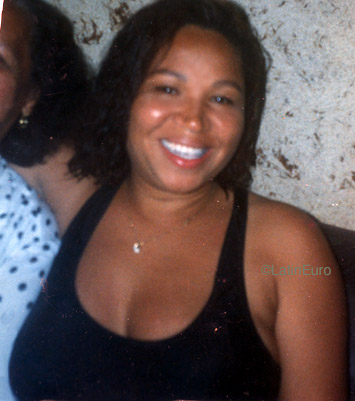 Date this sultry Brazil girl Valdinete from SANTOS B8548