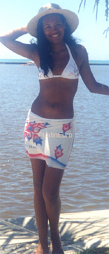Date this foxy Brazil girl Daniella from BRASILIA B8660