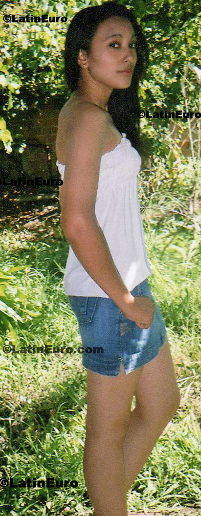 Date this cute Brazil girl Mariely from Uruguaiana B8