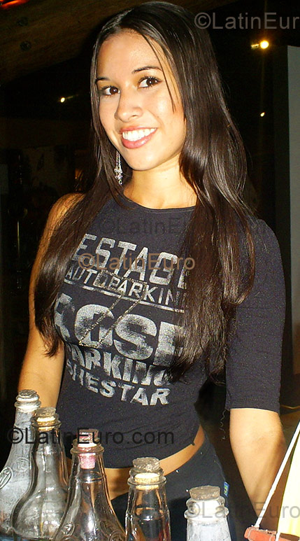 Date this good-looking Brazil girl Daniele from Belem B968