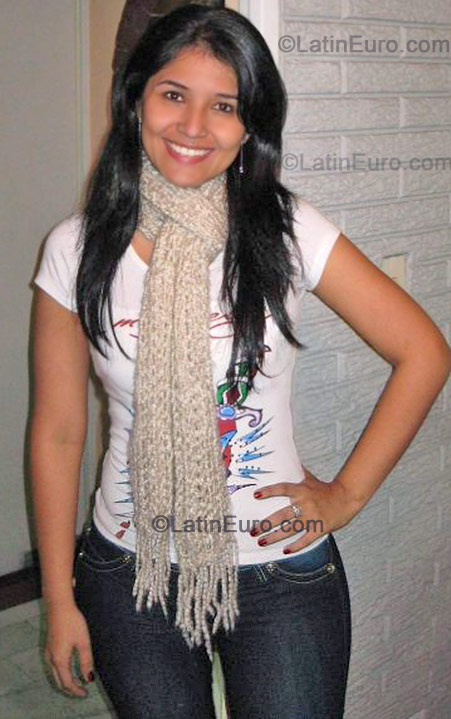Date this tall Colombia girl Silvia-Col from Barranquilla C7965