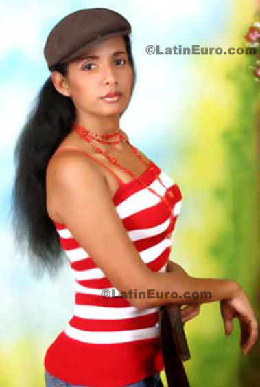 Date this lovely Colombia girl Maria from  C8193