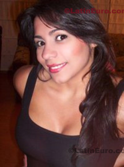 Date this sensual Colombia girl Marcela from Barranquilla C8280