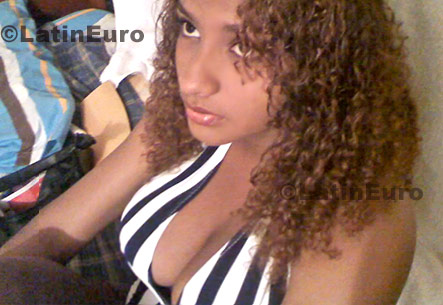 Date this gorgeous Colombia girl Sandra- from Cali C8624