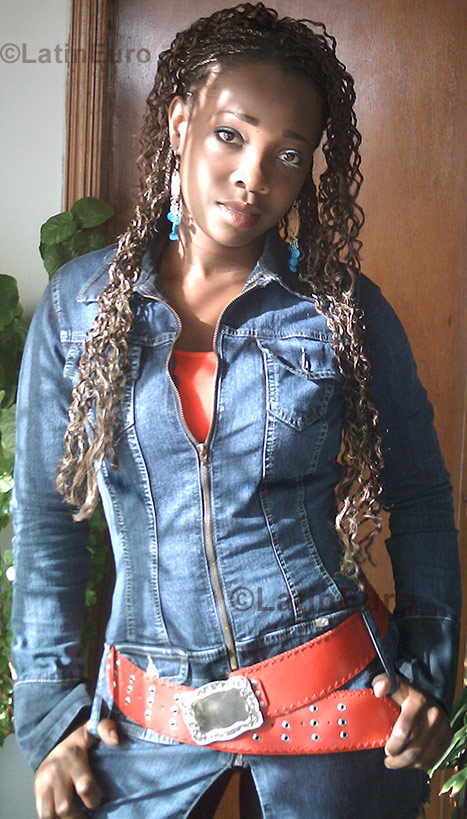 Date this fun Colombia girl Cecilia from Bogota C8732