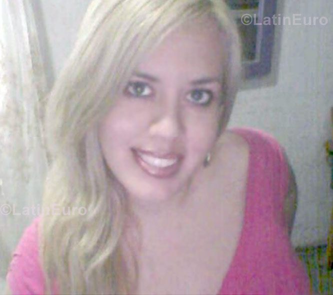 Date this funny Colombia girl Shirley from Santa Marta C8750