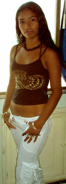 Date this funny Colombia girl Yasiris from  C9397
