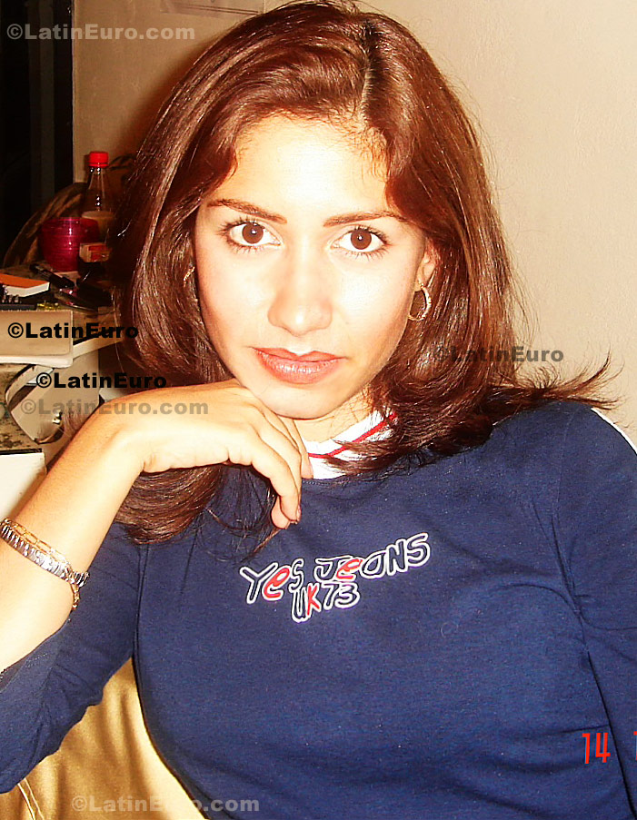 Date this hard body Mexico girl Lizette from Poza Rica N-1006