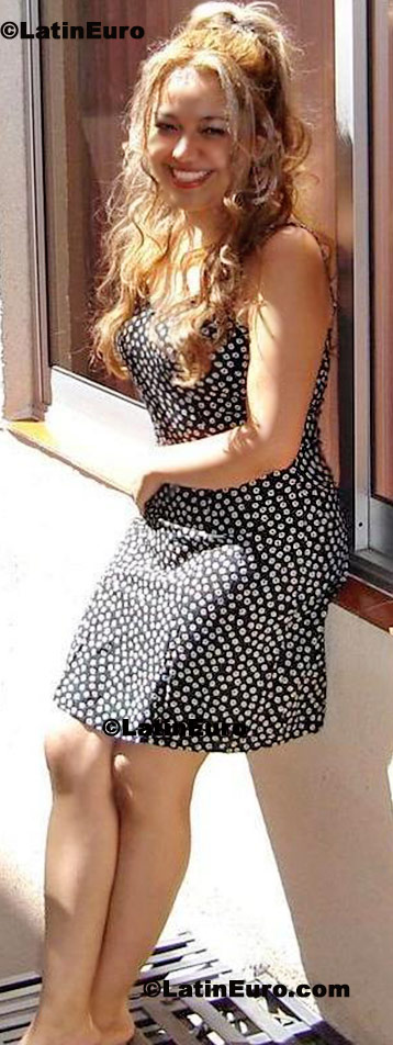 Date this funny Mexico girl Lizeth from Mexico City N-1326