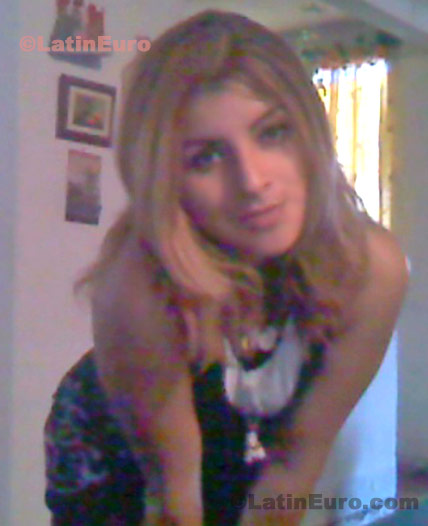 Date this georgeous Mexico girl Gabriela from Mexico City N-1372