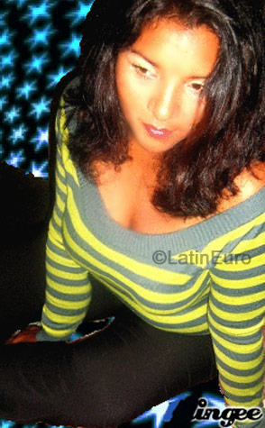 Date this nice looking Peru girl Gisella from Lima N-1473