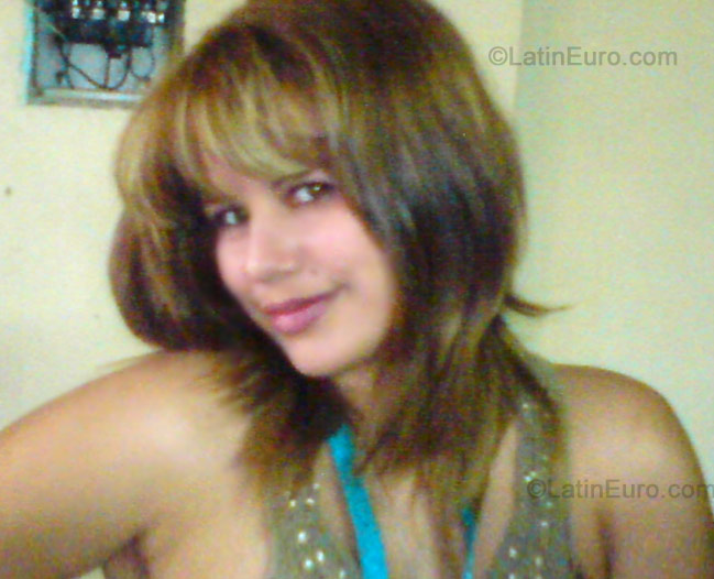 Date this sensual Honduras girl Karen from San Pedro Sula N-1607