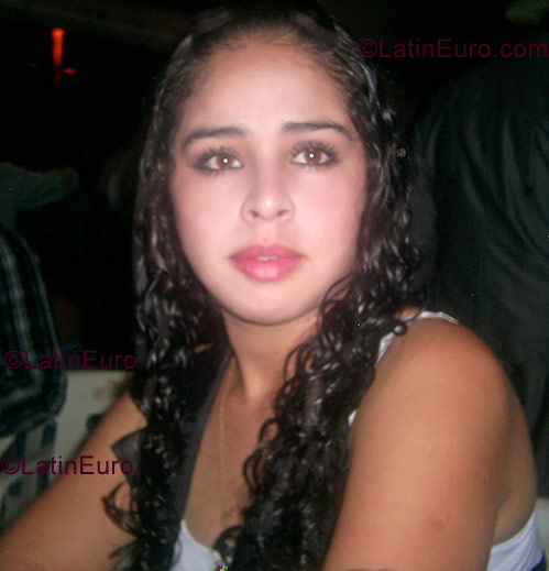 Date this pretty Mexico girl Cinthia from  N-276