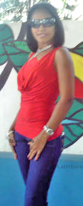 Date this hot Dominican Republic girl Nancy from  N-424