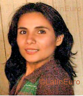 Date this foxy Peru girl Samanta from Lima N-441