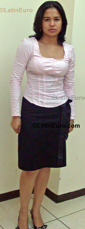 Date this exotic Honduras girl Nusli from Tegucigalpa N-467