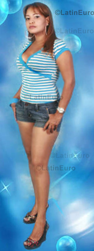 Date this charming Dominican Republic girl Ana from La Vega N-476
