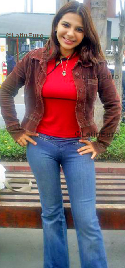 Date this happy Peru girl Mariana from Lima N-580