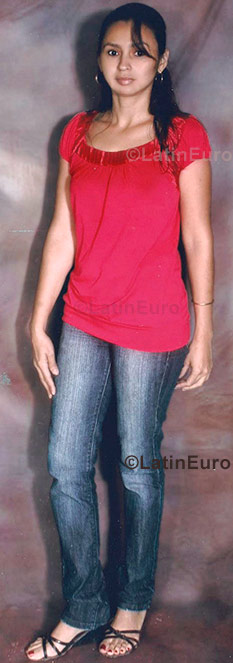 Date this beautiful Any Country girl Maria from Lempira N-604
