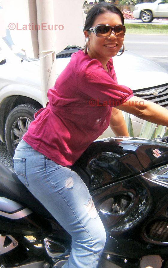 Date this tall Mexico girl Dayane from  N-612