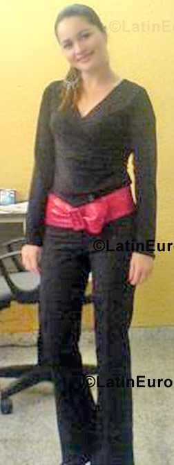 Date this hot Honduras girl Brenda from San Pedro Sula N-663