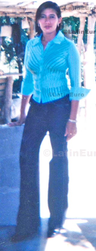 Date this foxy Honduras girl Dilcia from Trujillo N-822