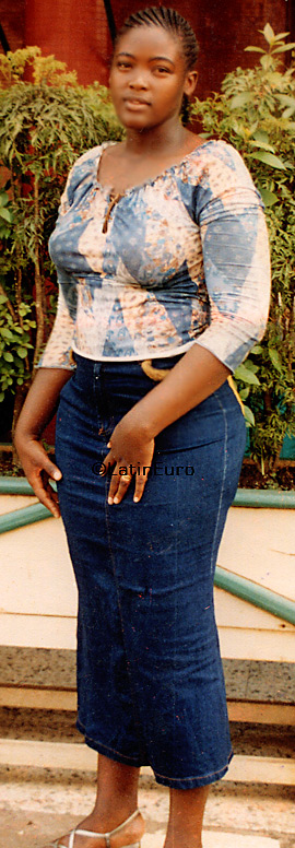 Date this sultry France girl Carolle from  N1028