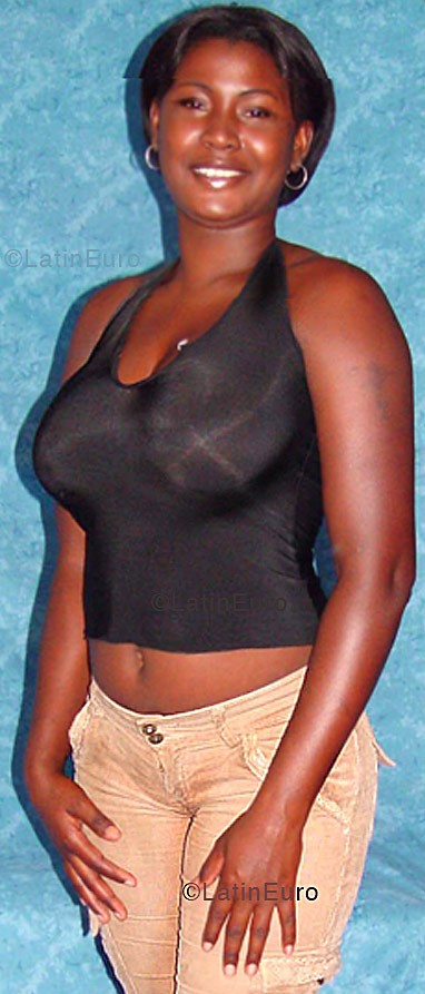 Date this sultry Dominican Republic girl Glendi from  N1082