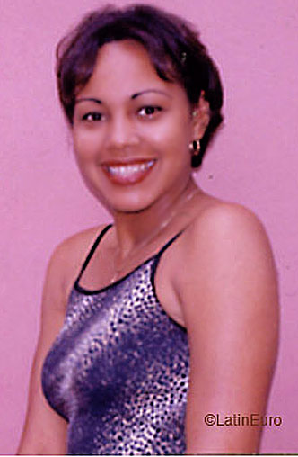 Date this foxy Any Country girl Betania from  N1390