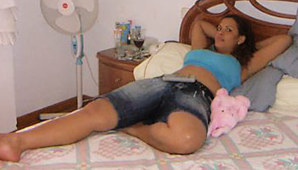 Date this happy Spain girl Annett from  N1652