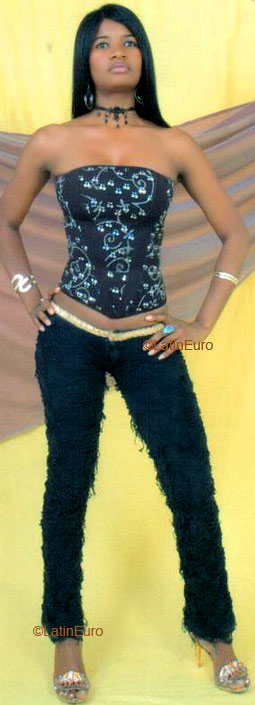 Date this passionate Dominican Republic girl Eunise from San Cristobal N1679