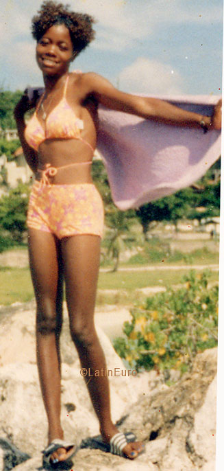 Date this fun Jamaica girl Setrine from Montego Bay N2075