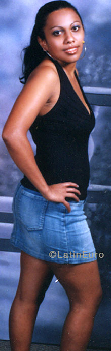 Date this voluptuous Honduras girl Irma from Yoro N2203