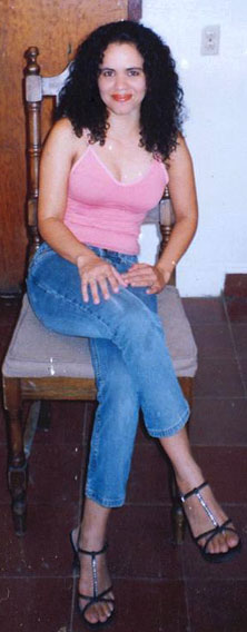 Date this hot Honduras girl Carolina from Yoro N2627